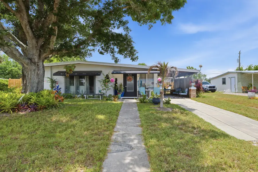 54 20th Lane Sw, Vero Beach, FL 32962 - #2