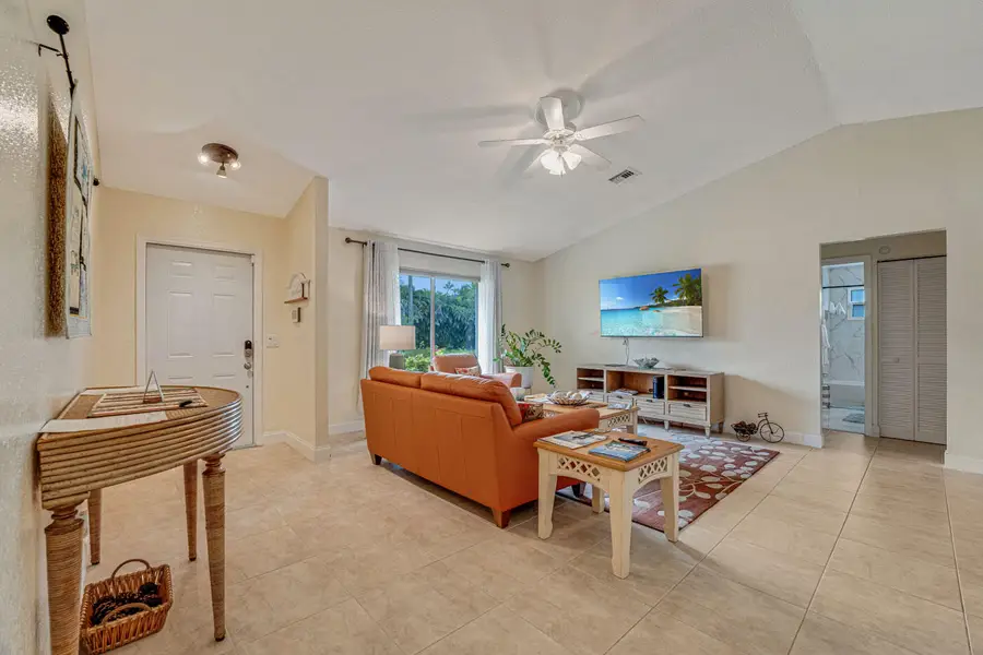 427 Las Palmas Street, Royal Palm Beach, FL 33411 - #3