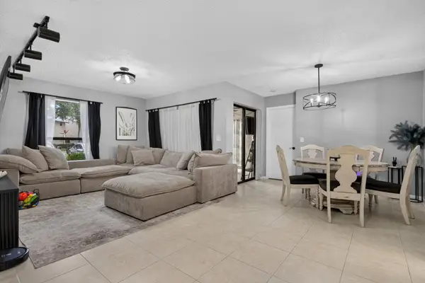 3331 NW 47th Avenue #3242, Coconut Creek, FL 33063