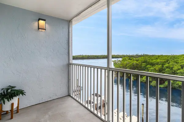 689 NE 6th Court #4050, Boynton Beach, FL 33435