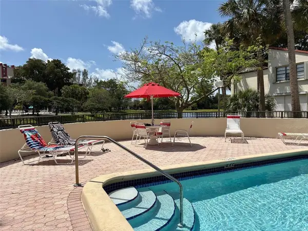 2314 S Cypress Bend Drive #Unit 614, Pompano Beach, FL 33069