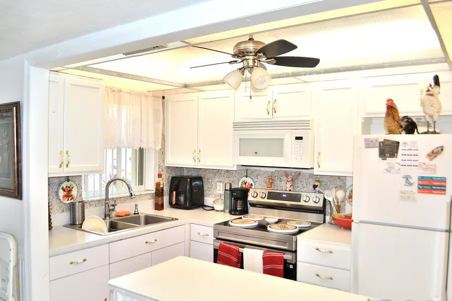 8841 Sunrise Lakes Boulevard #112, Sunrise, FL 33322 - #2