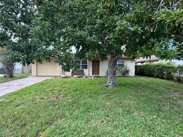4353 Broadway Street, Lake Worth, FL 33461