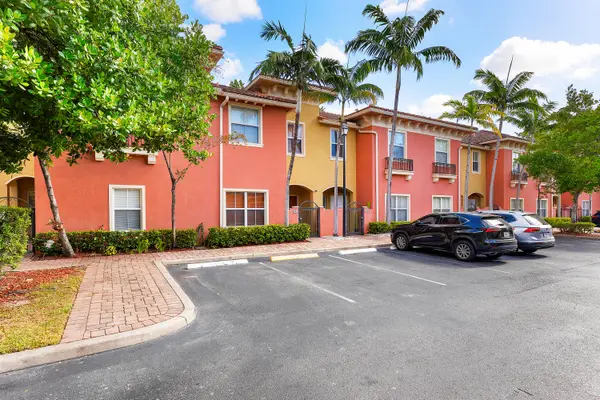 2851 W Prospect #506, Tamarac, FL 33309