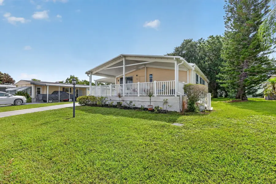 5 Montilla Way, Port Saint Lucie, FL 34952 - #2