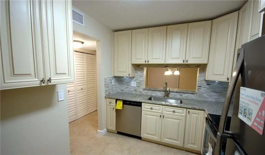 3071 Holiday Springs Boulevard #101, Margate, FL 33063 - #2