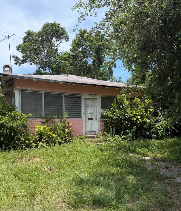 7645 NE 1st Avenue, Miami, FL 33138