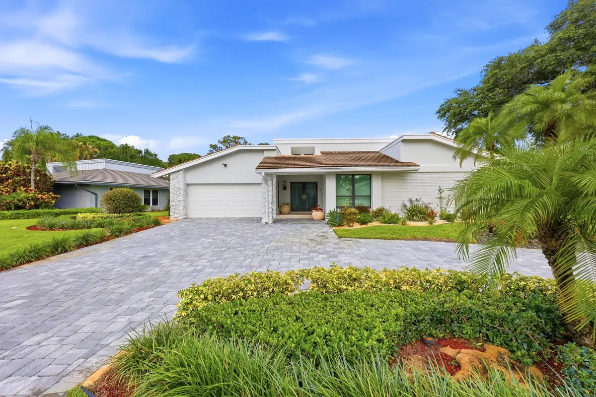 624 W Lakewoode Circle W, Delray Beach, FL 33445 - #1