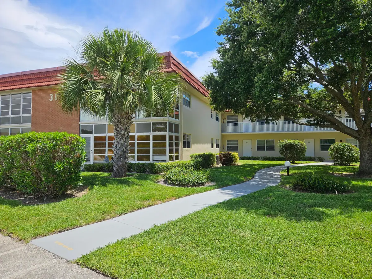 31 Pine Arbor Lane, Vero Beach, FL 32962 - #1