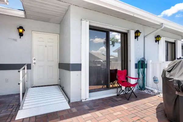 2641 Gately Drive W #2902, West Palm Beach, FL 33415
