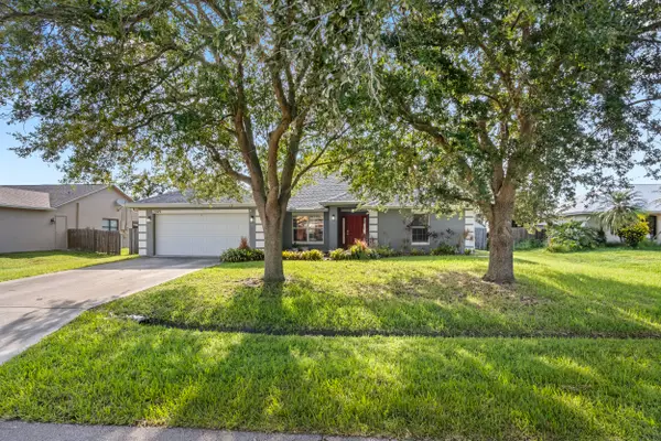 2049 SW Capeador Street, Port St Lucie, FL 34953