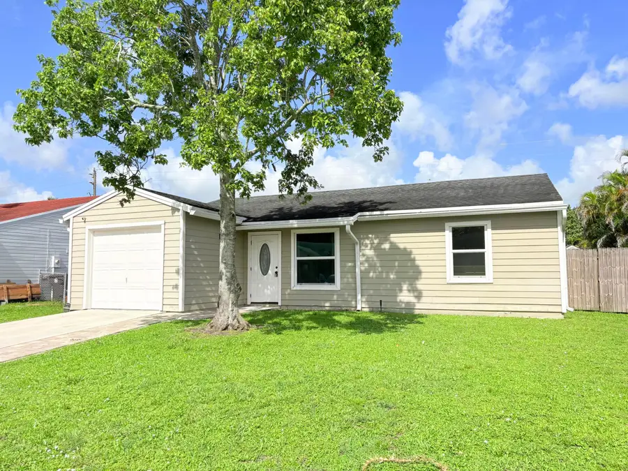 5258 Canal Circle W, Lake Worth, FL 33467 - #3