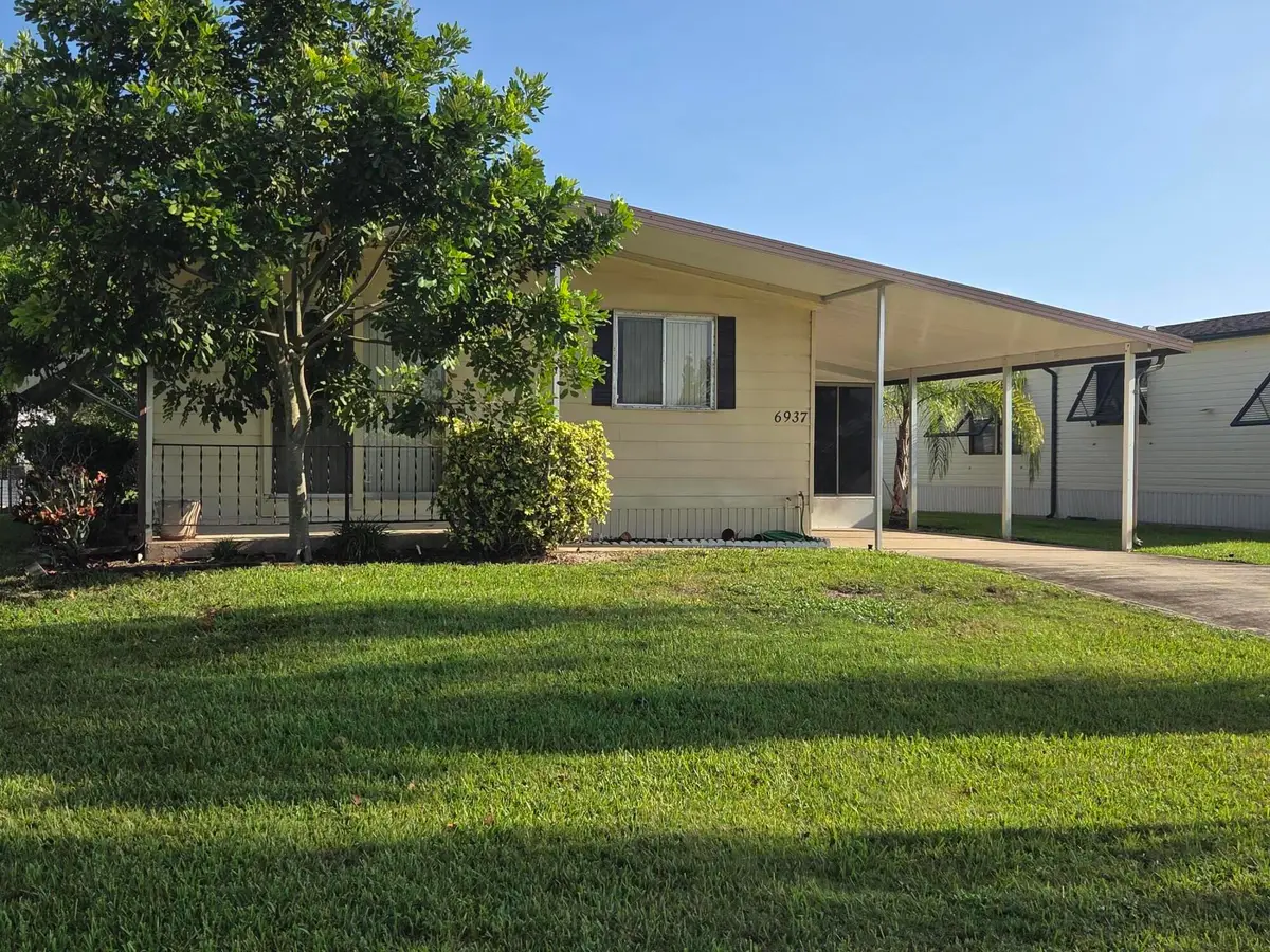 6937 SE Delegate Street, Hobe Sound, FL 33455 - #1