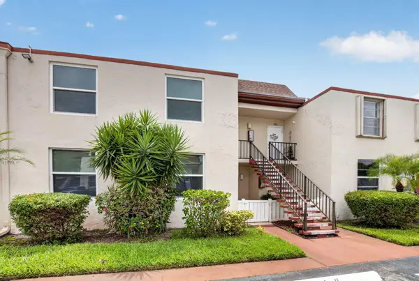 11 Willowbrook Lane #204, Delray Beach, FL 33446