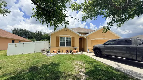 2369 SW Barber Lane, Port St Lucie, FL 34984