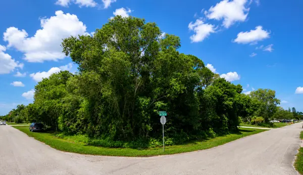 638 NW Grenada Street, Port St Lucie, FL 34983