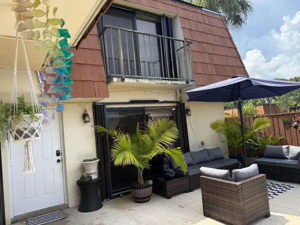 310 Buttonwood Lane #B, Boynton Beach, FL 33436