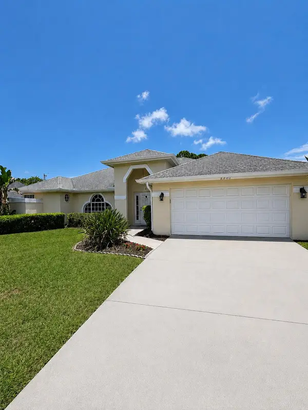 2251 SE Maize Street, Port St Lucie, FL 34952