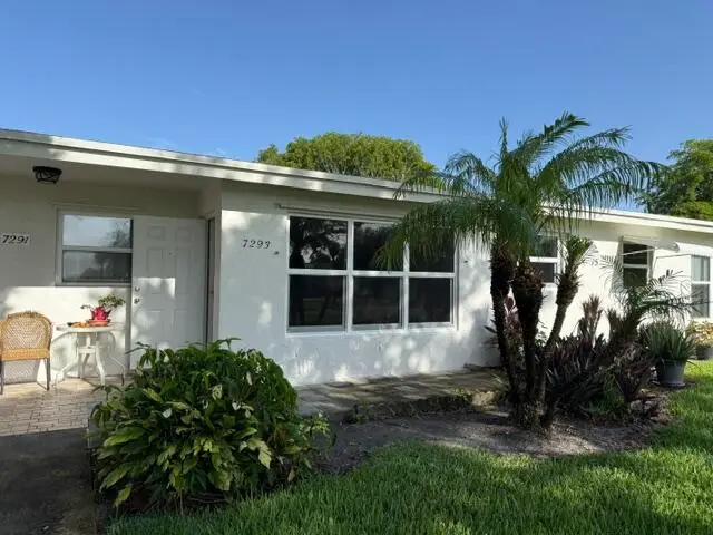 7293 W Oakridge Circle, Lake Worth, FL 33462 - #1