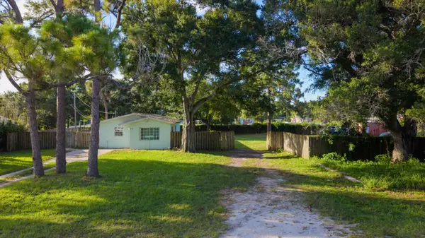 3516 Avenue F, Fort Pierce, FL 34947