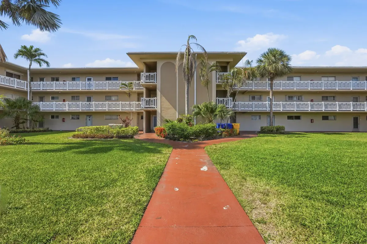 2606 Garden Drive S #305, Lake Worth, FL 33461 - #1