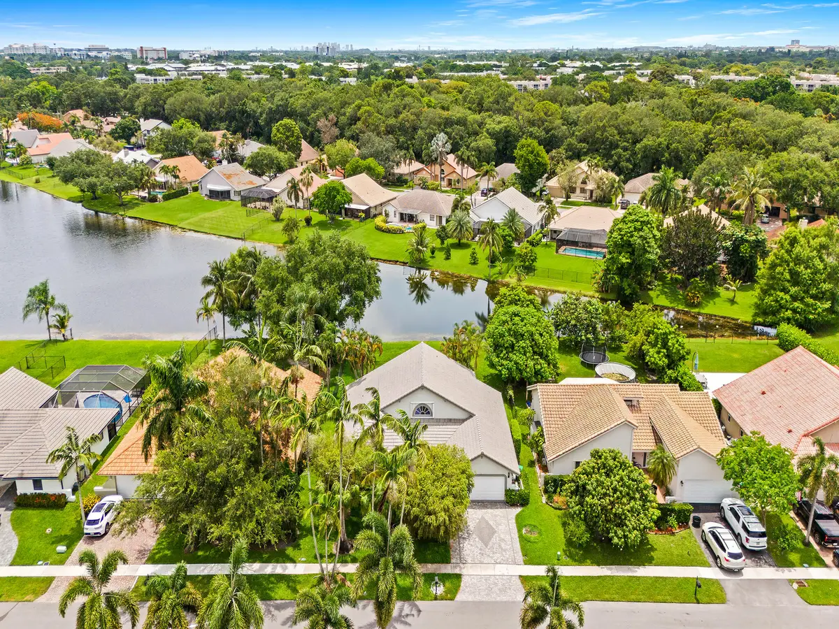 1750 W Oak Knoll Circle, Davie, FL 33324 - #1