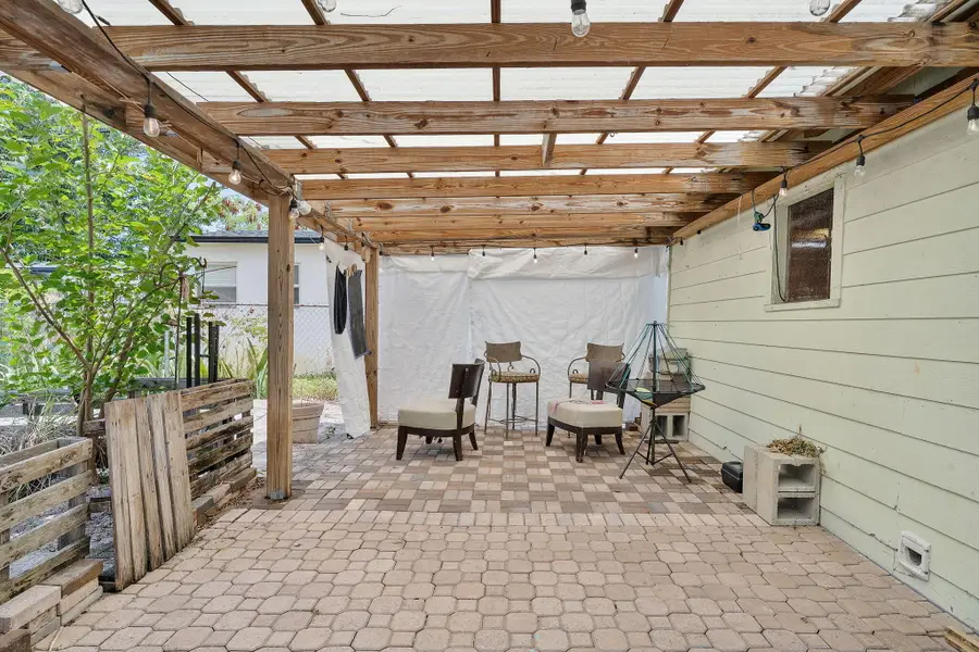 506 Malverne Road, West Palm Beach, FL 33405 - #3