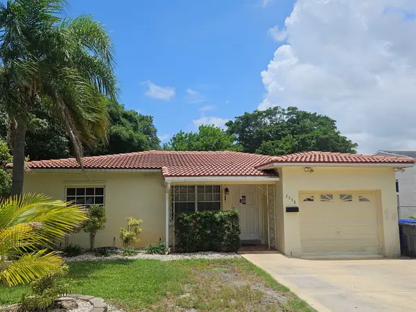 2538 Fillmore Street, Hollywood, FL 33020