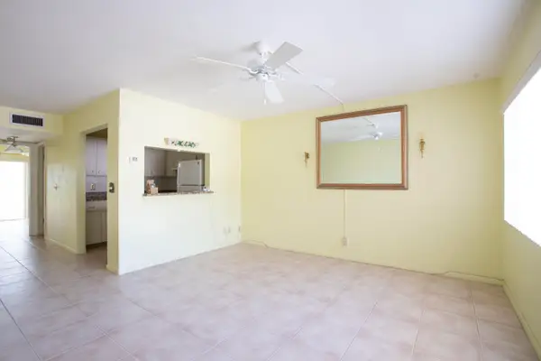 3160 Lake Osborne Drive #108, Lake Worth Beach, FL 33461
