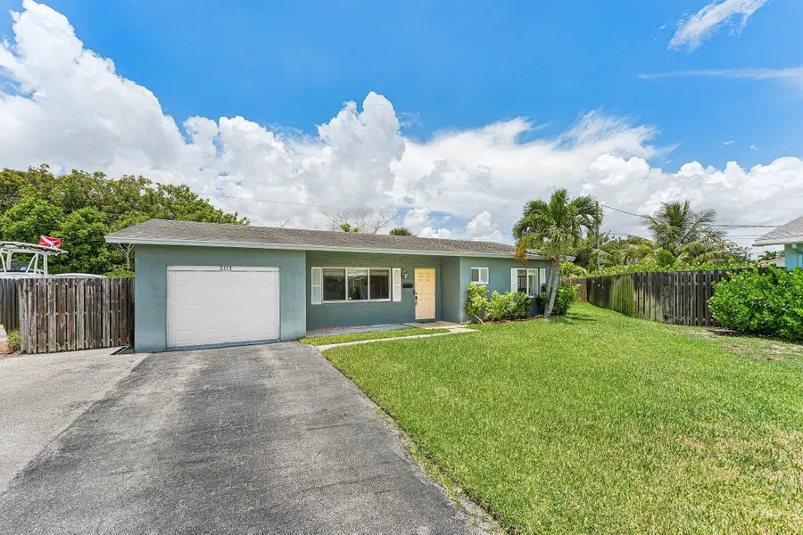 301 SE 3rd Street, Deerfield Beach, FL 33441 - #3