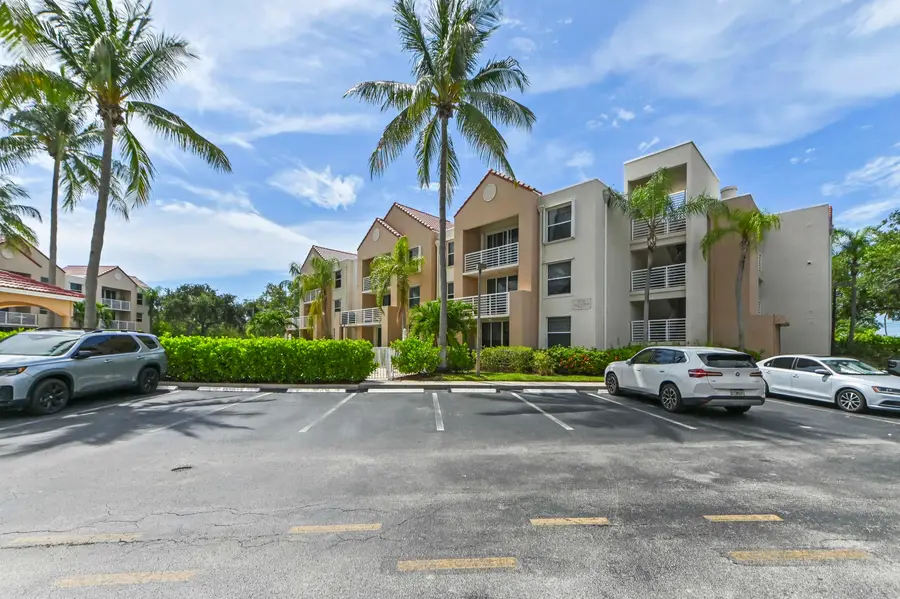 2711 Ocean Club Boulevard #207, Hollywood, FL 33019 - #2