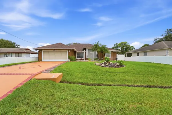 1098 SW Sudder Avenue, Port St Lucie, FL 34953