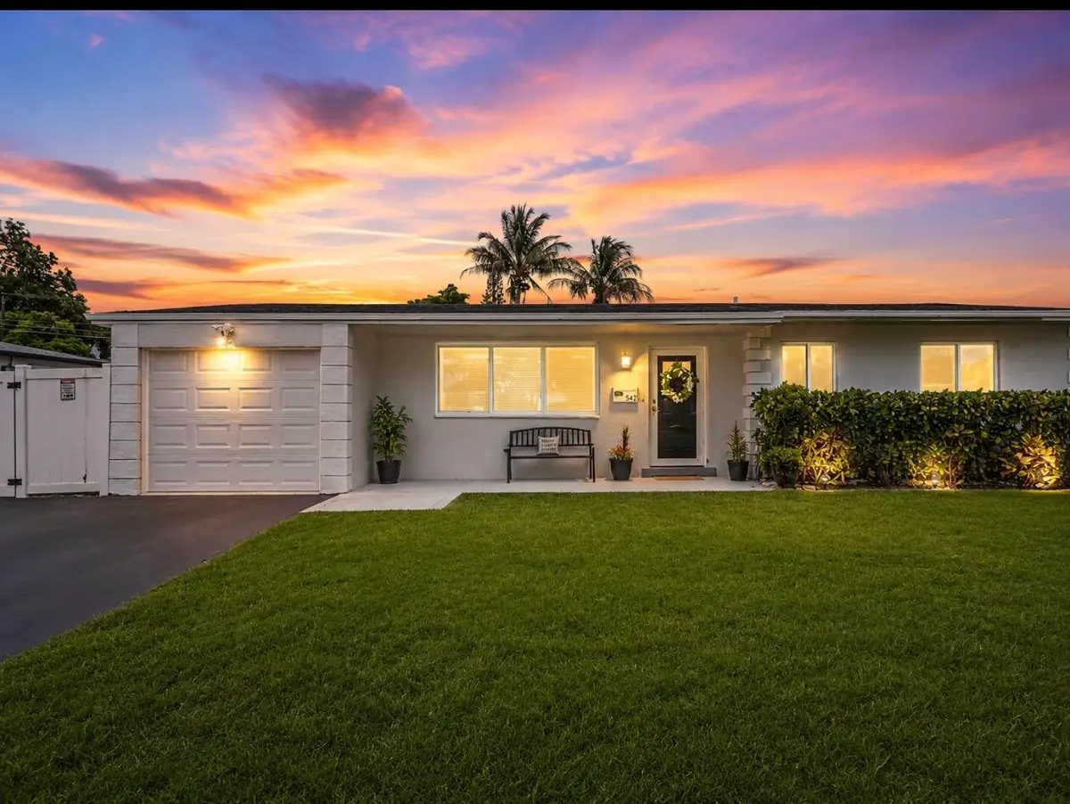 542 NW 47th Avenue, Plantation, FL 33317 - #1
