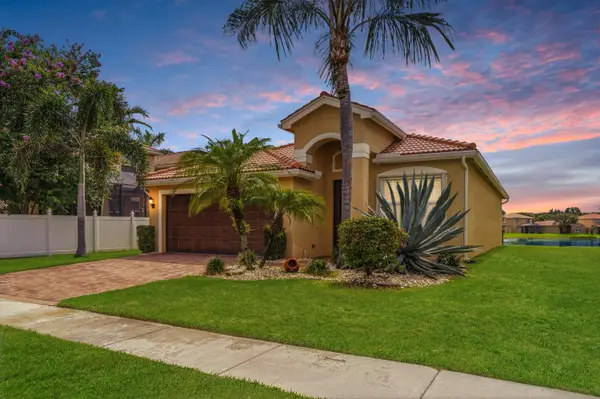 10425 Pearwood Place, Boynton Beach, FL 33437
