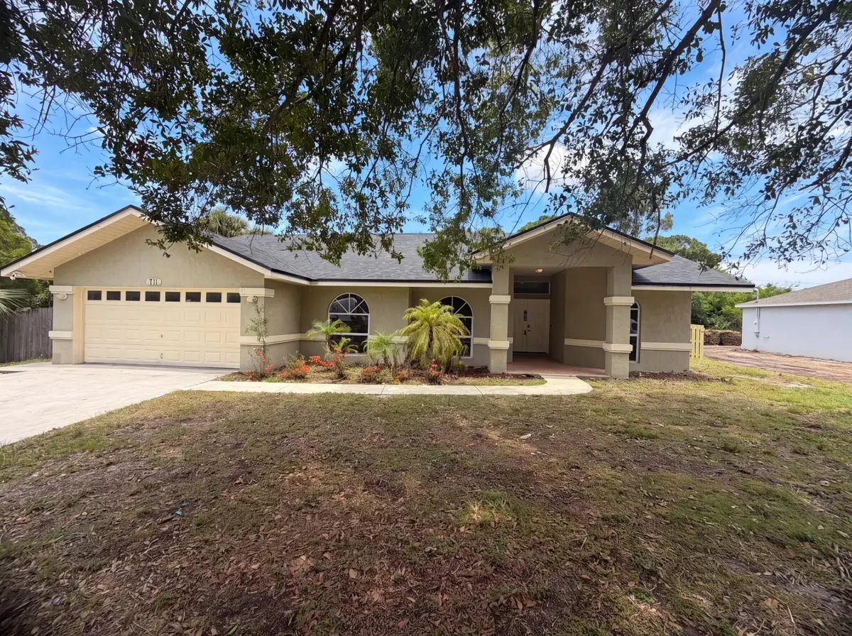 711 SE Celtic Avenue, Port Saint Lucie, FL 34983 - #1