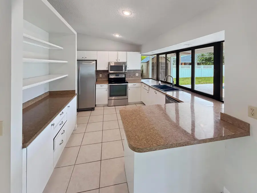 2305 SW Fern Circle, Port Saint Lucie, FL 34953 - #2