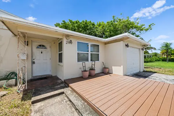 2199 NE 5th Avenue, Boca Raton, FL 33431