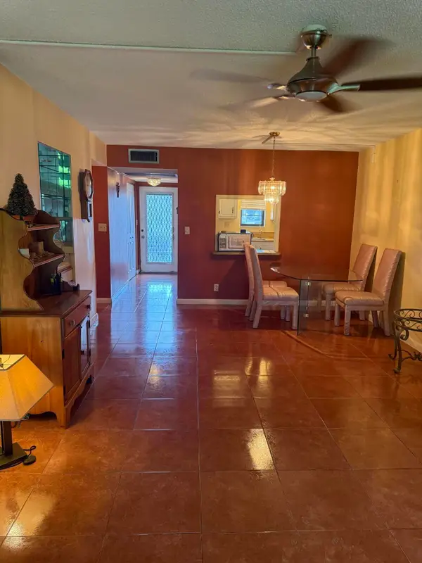 9440 SW 8th Street #110, Boca Raton, FL 33428