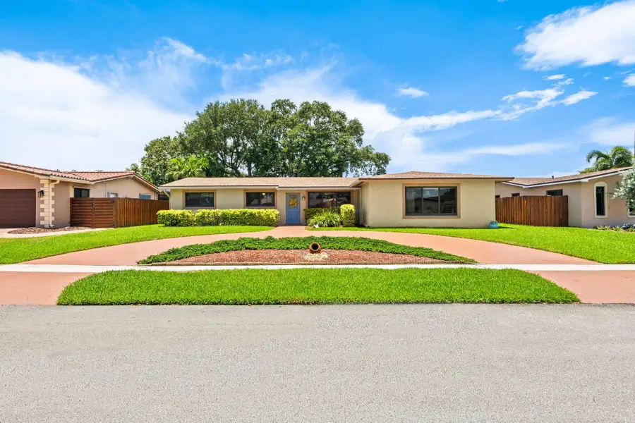 1720 NW 105th Avenue, Pembroke Pines, FL 33026 - #3