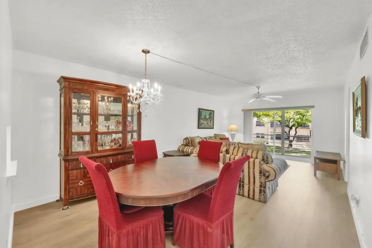 301 Cambridge Road #202, Hollywood, FL 33024 - #1
