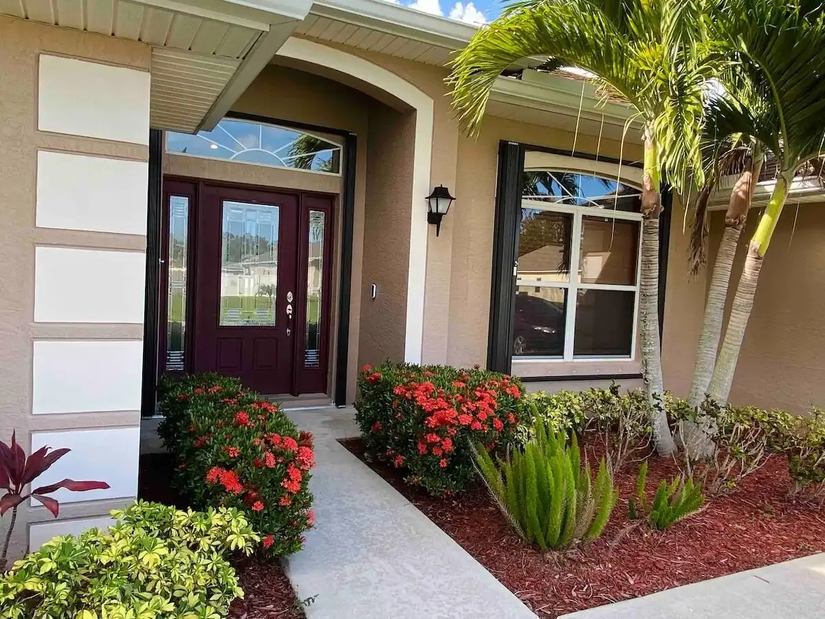 1041 SW John Maccormack Terrace, Port Saint Lucie, FL 34953 - #1