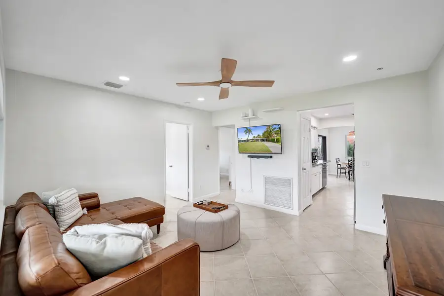 4521 NE 2nd Avenue, Oakland Park, FL 33334 - #3