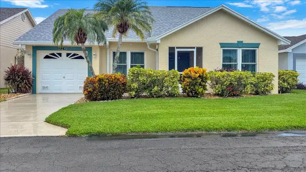 329 NW Tuscany Court, Port St Lucie, FL 34986