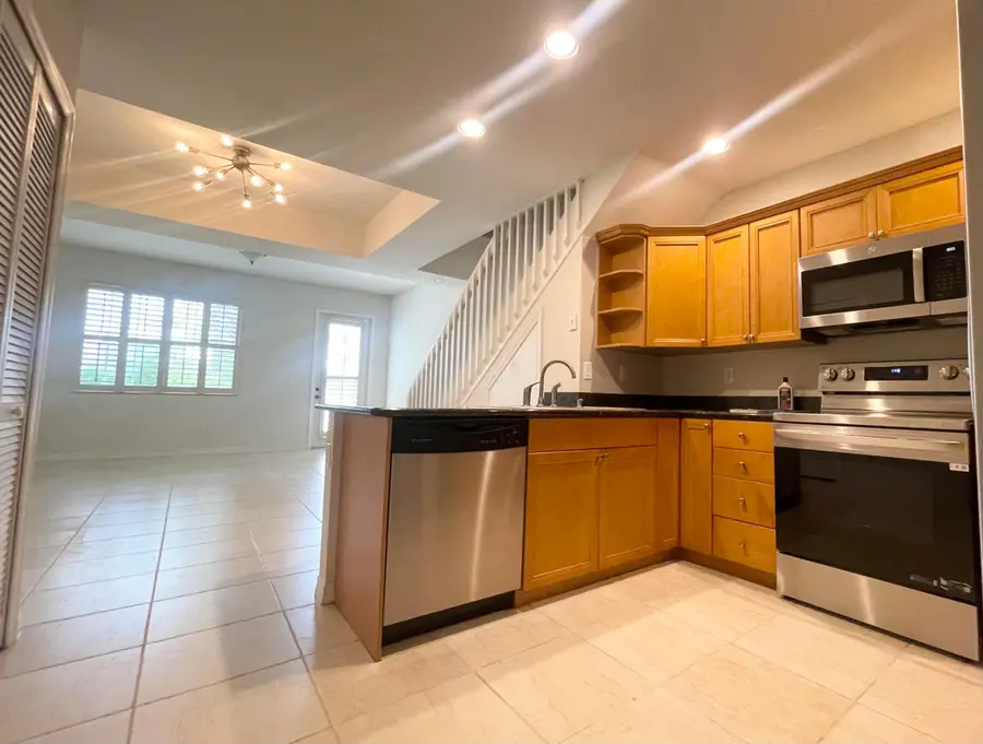 902 S Federal Highway #6, Lake Worth Beach, FL 33460 - #3