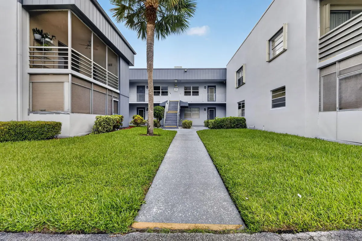 40 Burgundy A, Delray Beach, FL 33484 - #1