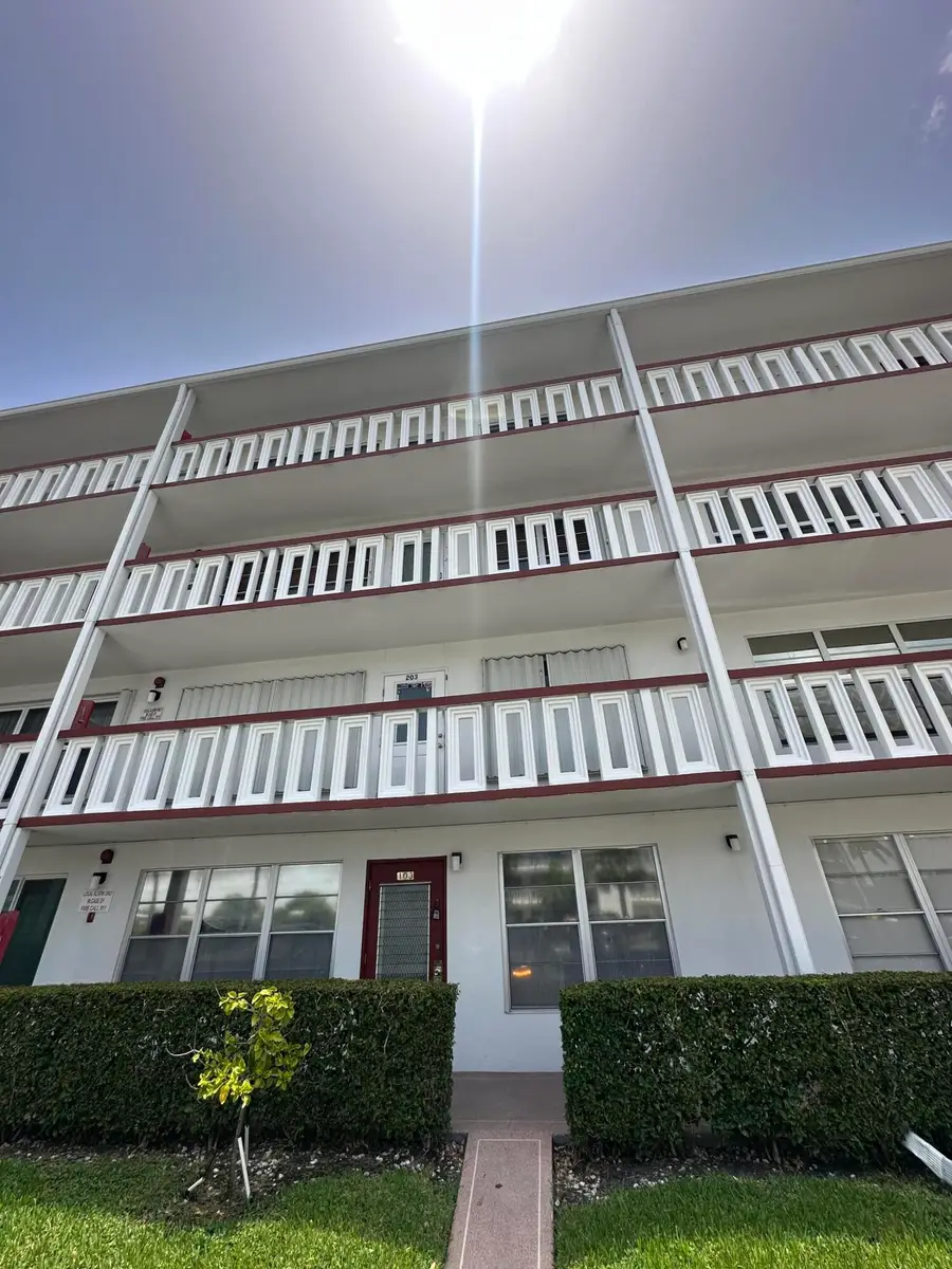 103 Greenbrier C, West Palm Beach, FL 33417 - #2