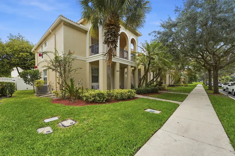 8057 Murano Circle, Palm Beach Gardens, FL 33418 - #3