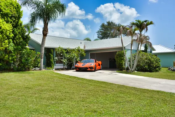 2198 SE Dolphin Road, Port St Lucie, FL 34952