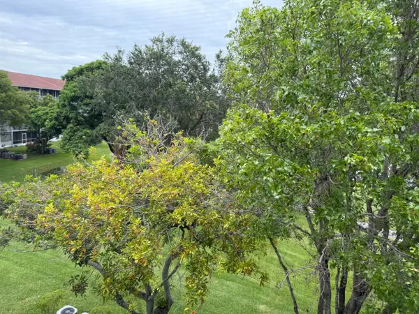 301 SW 135th Avenue #404c, Pembroke Pines, FL 33027