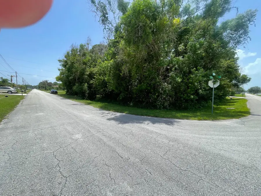 638 NW Grenada Street, Port Saint Lucie, FL 34983 - #2